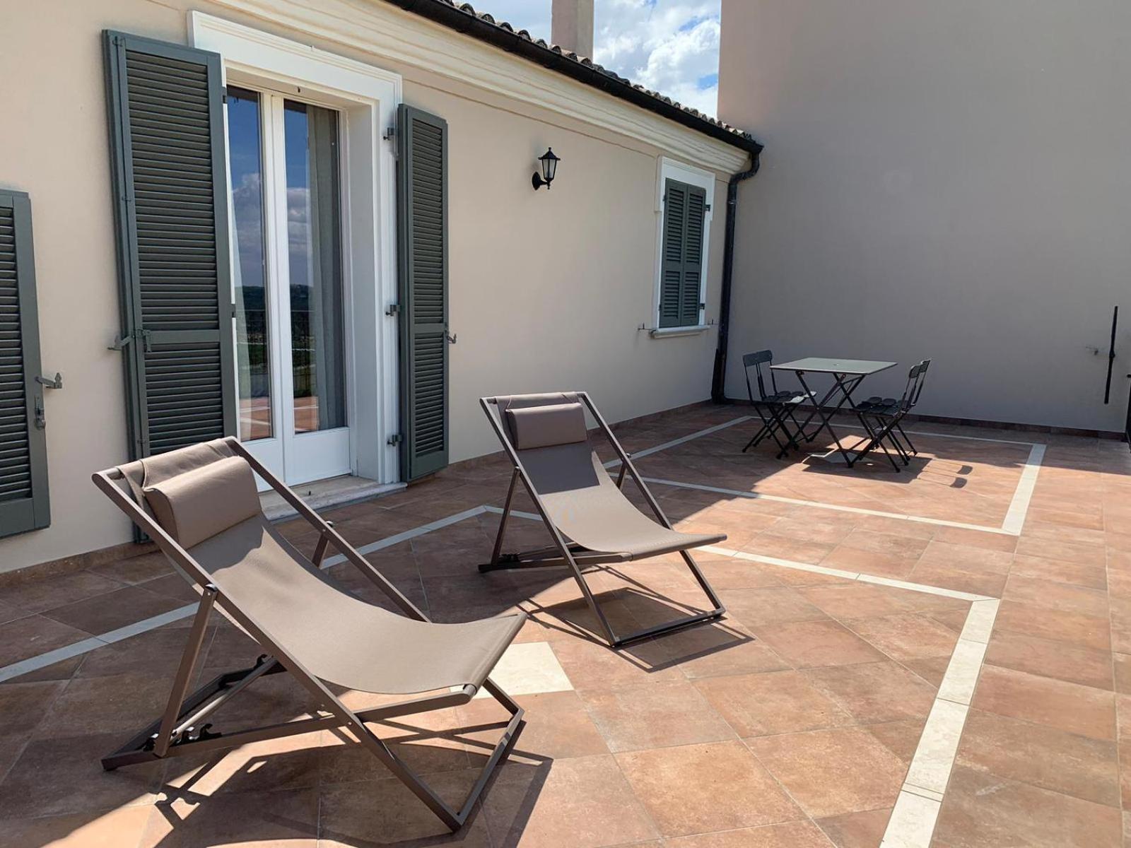 Palazzo Gessi Room And Breakfast Borghi Exterior foto